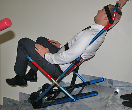 Эвакуационный стул для инвалидов